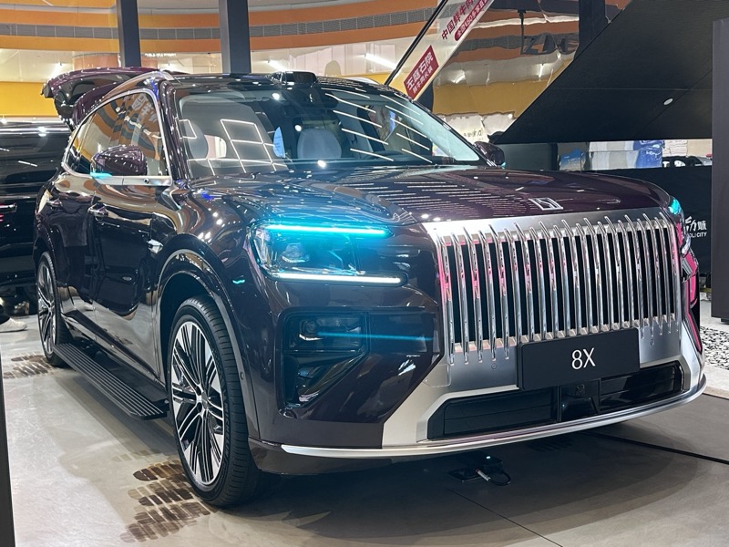 Zeekr 8X — coche nuevo para exportación desde China