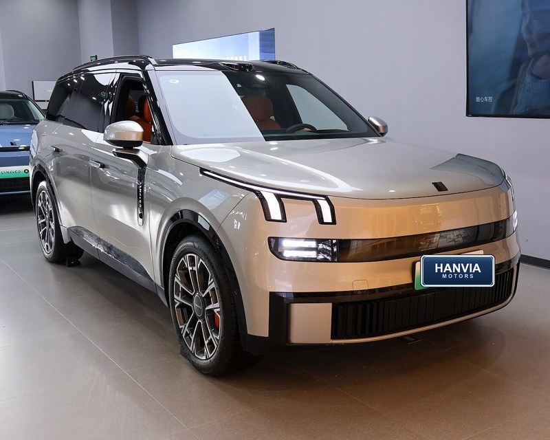 Lynk & Co 900 — coche nuevo para exportación desde China