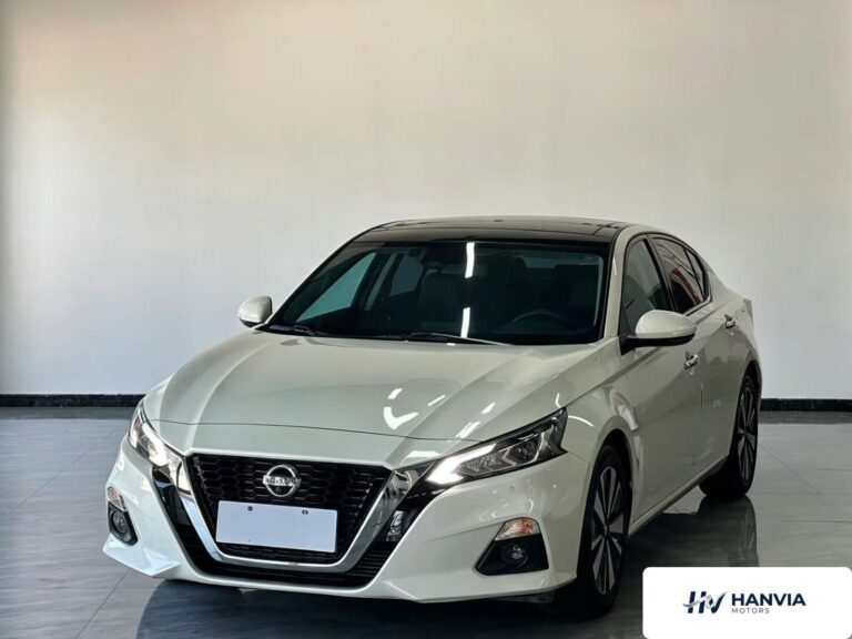 Used 2021 Nissan Teana, White — car for export from China