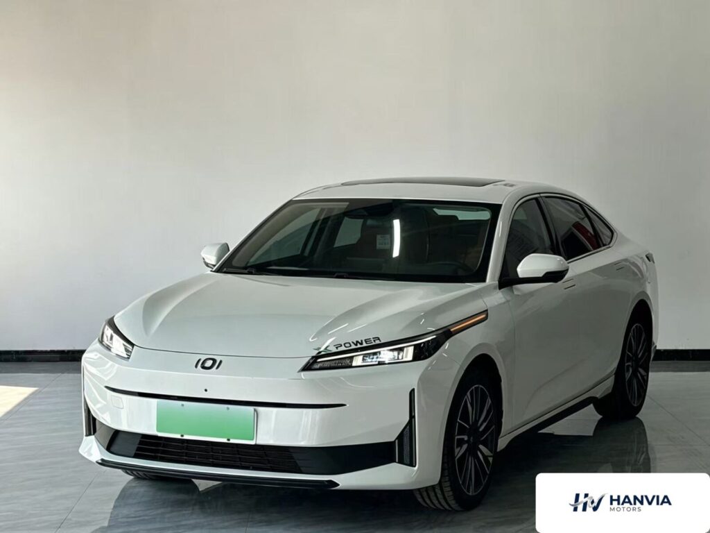 Used 2024 Changan Qiyuan A05, White — car for export from China