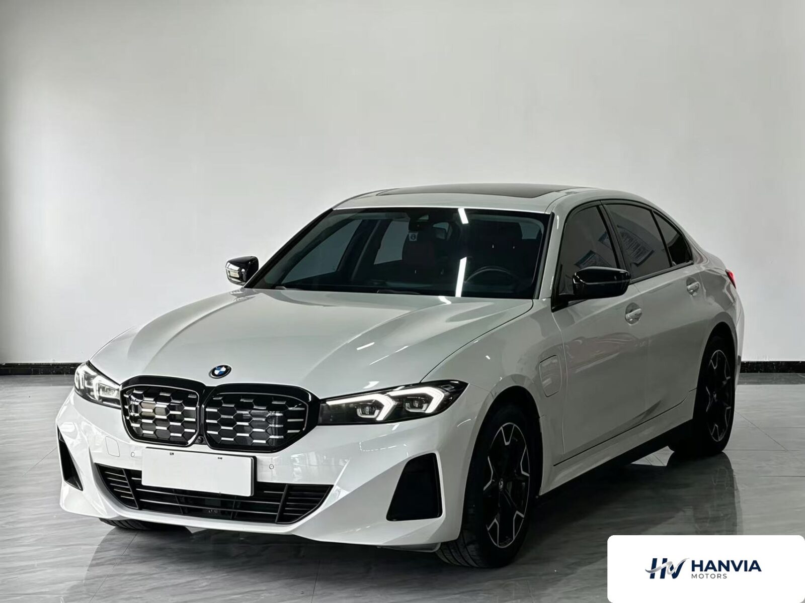 Used 2023 BMW i3, White — car for export from China