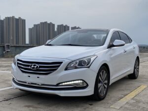 Used 2016 Hyundai Mistra, Crystal White — car for export from China