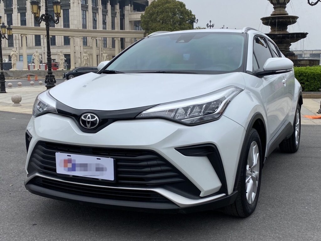 Used 2023 Toyota IZOA, Platinum White — car for export from China