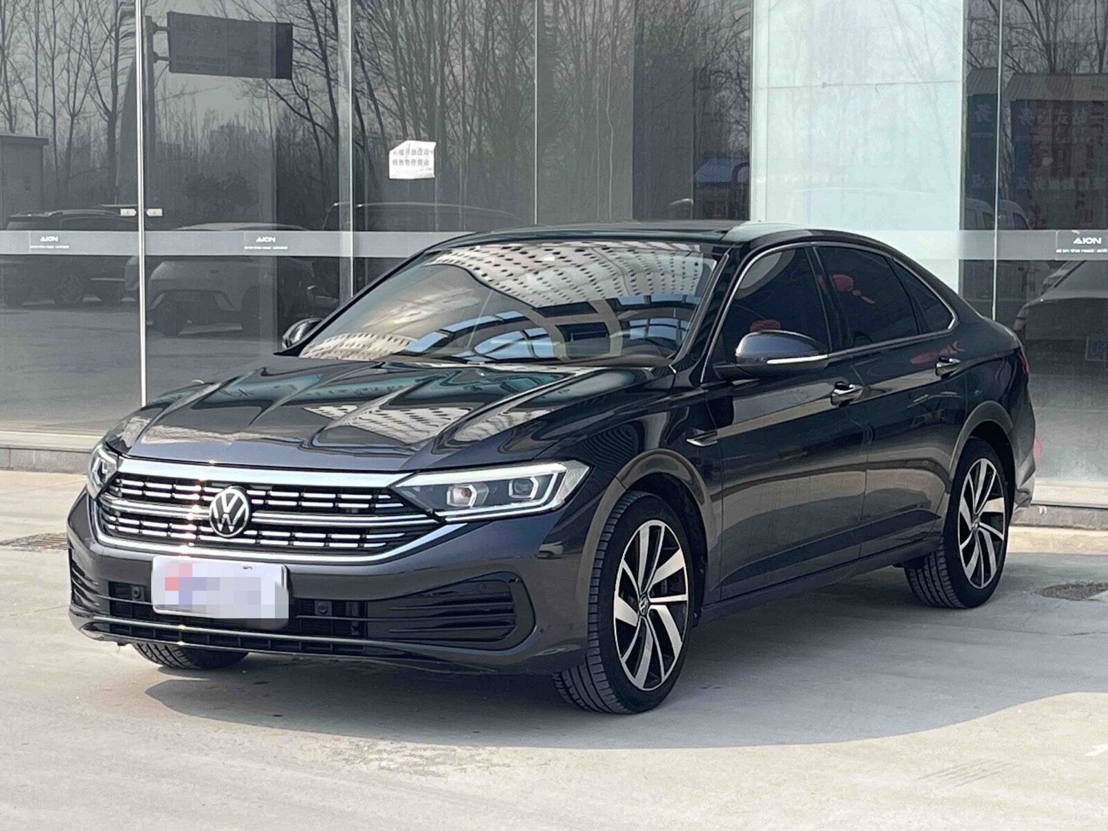 Used 2023 Volkswagen Sagitar, Manganese Black — car for export from China