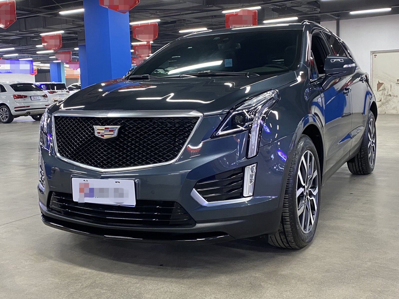 Used 2024 Cadillac XT5, Ink Grey — car for export from China