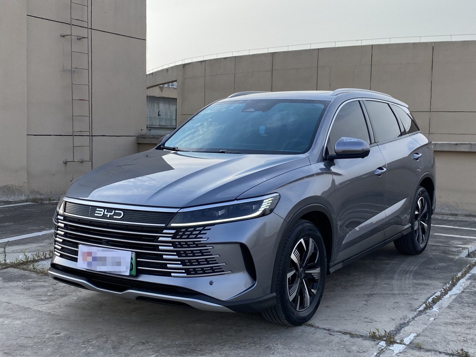 Used 2025 BYD Sealion 05, Time Grey — car for export from China