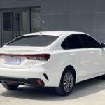 Used 2023 Kia K3, Pearl White — car for export from China (photo 2)