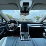 Used 2025 Hongqi H5, Alpine White — car for export from China (photo 4)