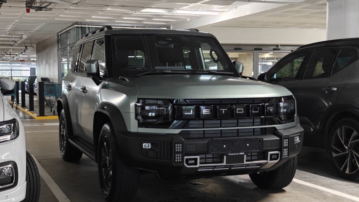 Jetour T2 SUV front view, photographed in Cape Town, South Africa